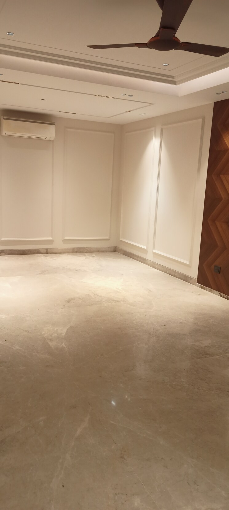 Room, dlf-city-phase-iv 4 Bedroom 3300 Sq.Ft. Builder Floor In Dlf Phase iv Gurgaon 9767326