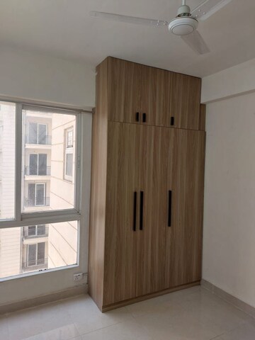 Room in 2 BHK Apartment at Signature The Millennia 3, Sector 37d – for Rent