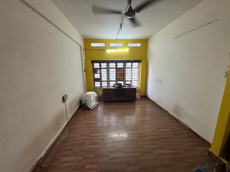 Room, erandavane-chs 1 Bedroom 550 Sq.Ft. Apartment In Erandwane Pune 9767377