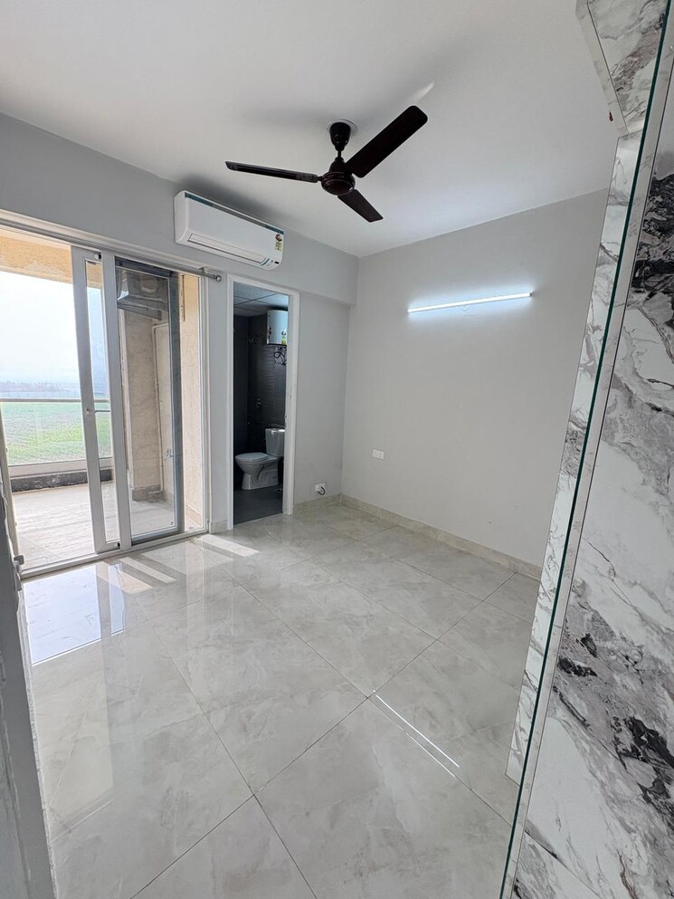 Room, signature-global-city 3 Bedroom 1555 Sq.Ft. Apartment In Sector 37d Gurgaon 9767375