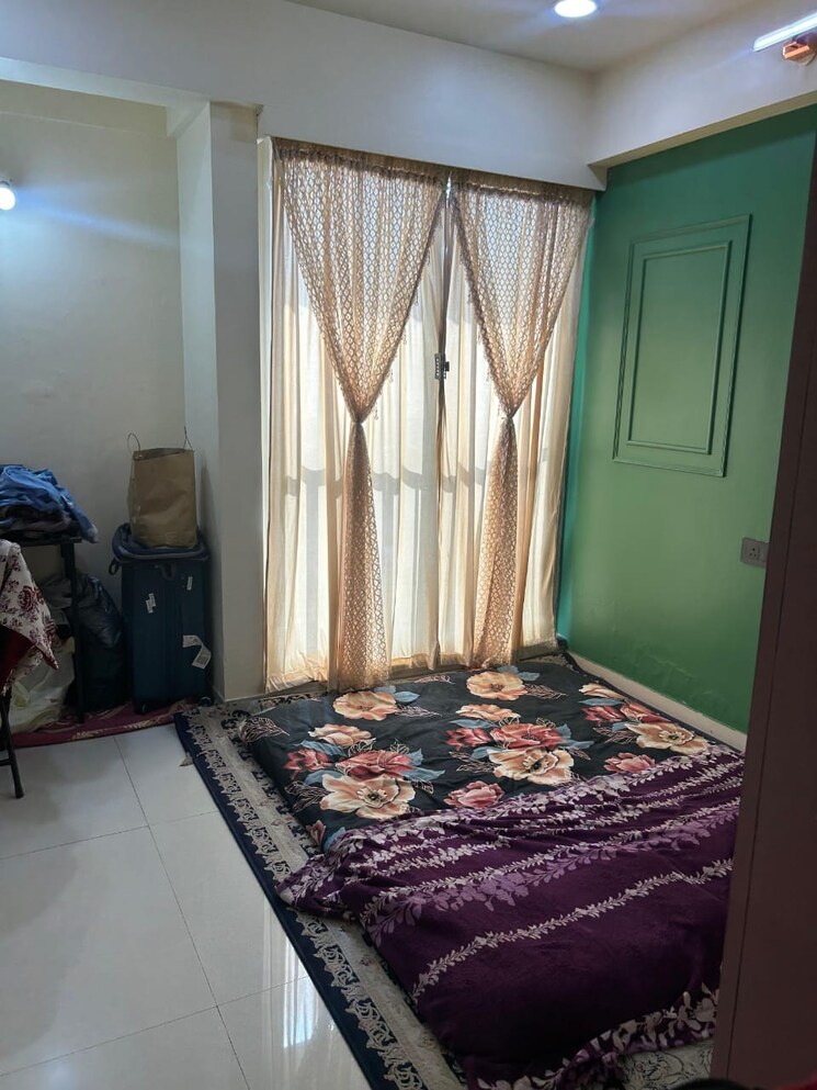 Bedroom, godrej-emerald 1.5 Bedroom 521 Sq.Ft. Apartment In Ghodbunder Road Thane 9767441