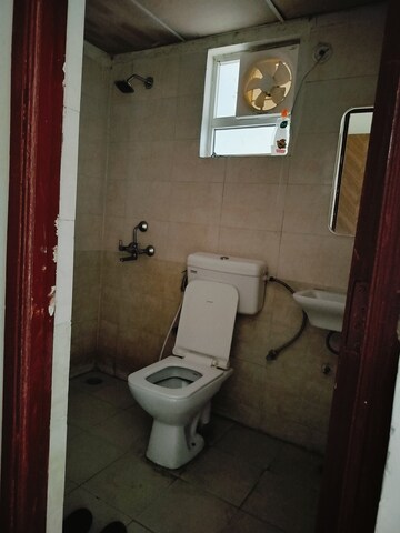 Bathroom in 3 BHK Apartment at ROF Aalayas Phase 2, Sector 102 – for Rent