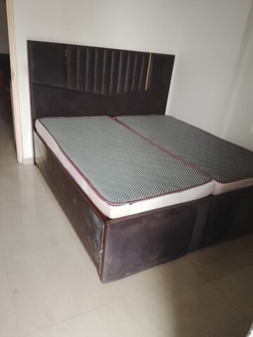 1 BHK Apartment For Rent in ROF Aalayas, Sector 102