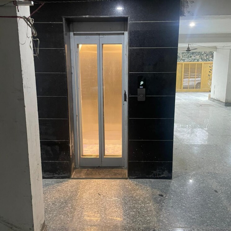 undefined, sector 52 2 Bedroom 500 Sq.Yd. Builder Floor In Sector 52 Gurgaon 9767506