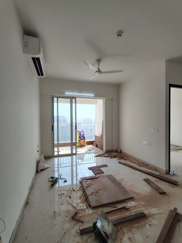 undefined, lodha-amara-tower-24-and-25 2 Bedroom 840 Sq.Ft. Apartment In Kolshet Road Thane 9768408