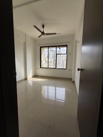 Room in 2 BHK Apartment at Lake Pleasant, Powai – for Sale
