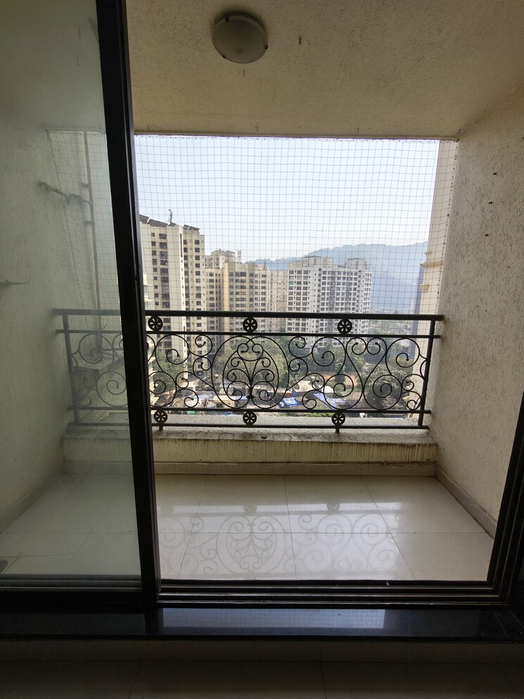Balcony, lake-pleasant 2 Bedroom 800 Sq.Ft. Apartment In Powai Mumbai 9768226