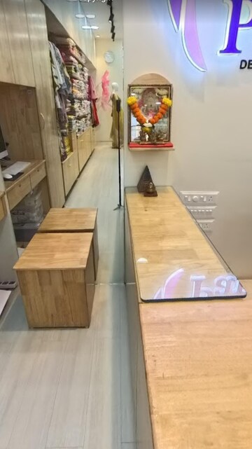 Staircase in  Shop at Platinum Techno Park, Vashi Sector 30 – for Sale