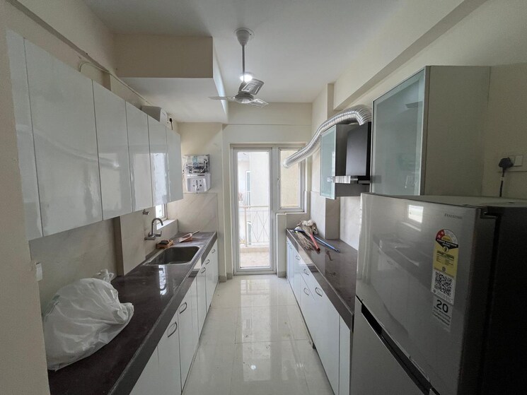 Kitchen, pareena-micasa 3 Bedroom 1999 Sq.Ft. Apartment In Sector 68 Gurgaon 9768610