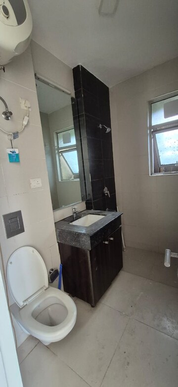 2 BHK Apartment For Rent in Ireo Uptown, Sector 66