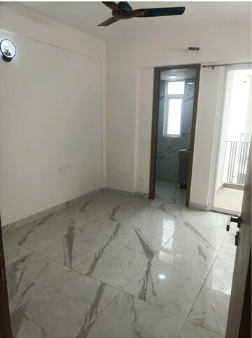 Room in 2.5 BHK Apartment at Smart World Gems, Sector 89 – for Sale