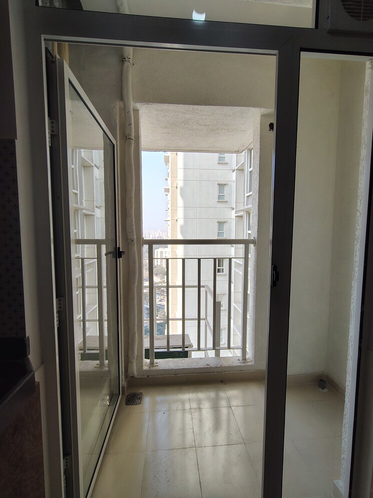 Kitchen, lodha-amara-tower-23 2 Bedroom 800 Sq.Ft. Apartment In Kolshet Road Thane 9769250