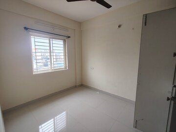 Room in 1 BHK Builder Floor at Yemalur – for Rent