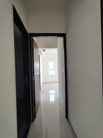 Furnished Amenities in 2 BHK Apartment at Lodha Amara Tower 23, Kolshet Road – for Rent