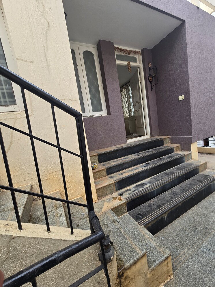 undefined, sadashiva nagar 3 Bedroom 3000 Sq.Ft. Independent House In Sadashiva Nagar Bangalore 9769323