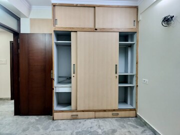 Room in 2 BHK Apartment at Molarband – for Sale