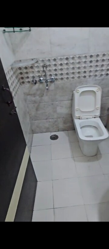 Bathroom in 1 BHK Builder Floor at Shakti Khand 2 – for Rent