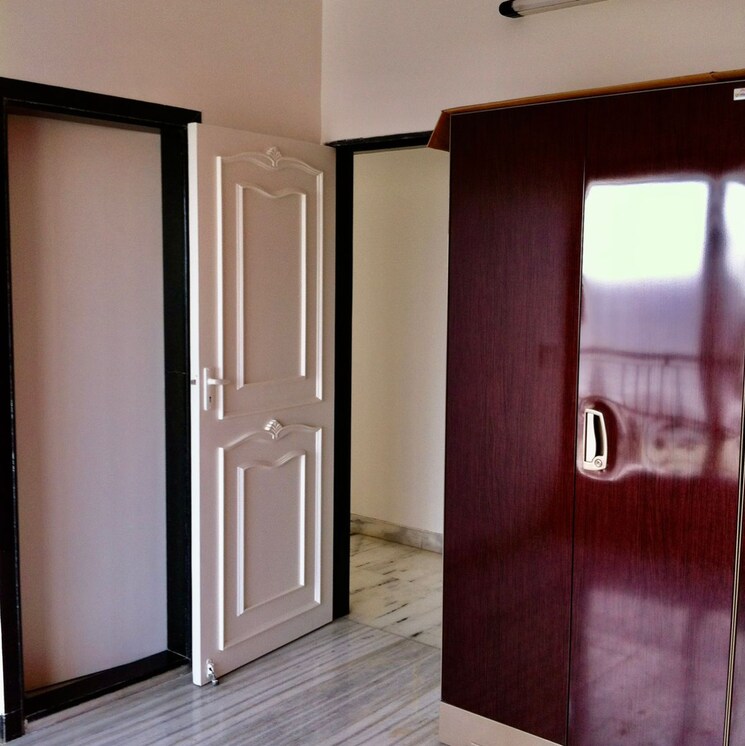 Room, bandra west 3 Bedroom 1206 Sq.Ft. Apartment In Bandra West Mumbai 9770098