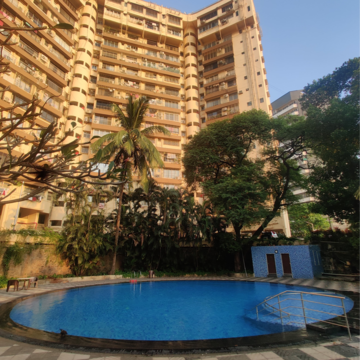 Swimming Pool in 3 BHK Apartment at Bandra West – for Rent