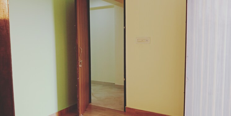 Room, sector 19 dwarka 2 Bedroom 800 Sq.Ft. Builder Floor In Sector 19 Dwarka Delhi 9770117