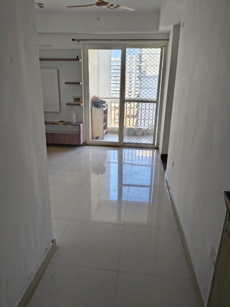 Room, ocean-golden-1 3 Bedroom 1280 Sq.Ft. Apartment In Tech Zone 4 Greater Noida Greater Noida 9770216