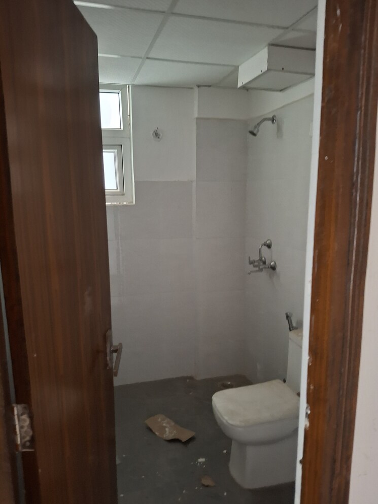 Bathroom, urban-axis-urban-woods 3 Bedroom 1506 Sq.Ft. Apartment In Sushant Golf City Lucknow 9770325