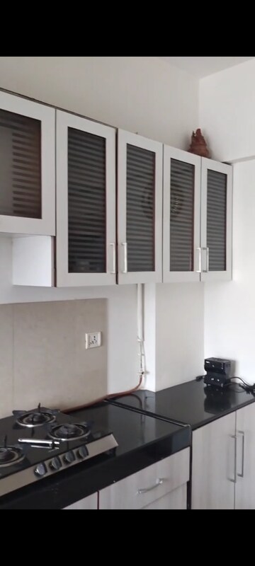 Team Area in 3 BHK Apartment at Hiranandani Estate, Ghodbunder Road – for Rent