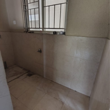 Room in 2 BHK Apartment at Pantheon Acorn Park Phase 1, Mumbai Bangalore Highway – for Rent