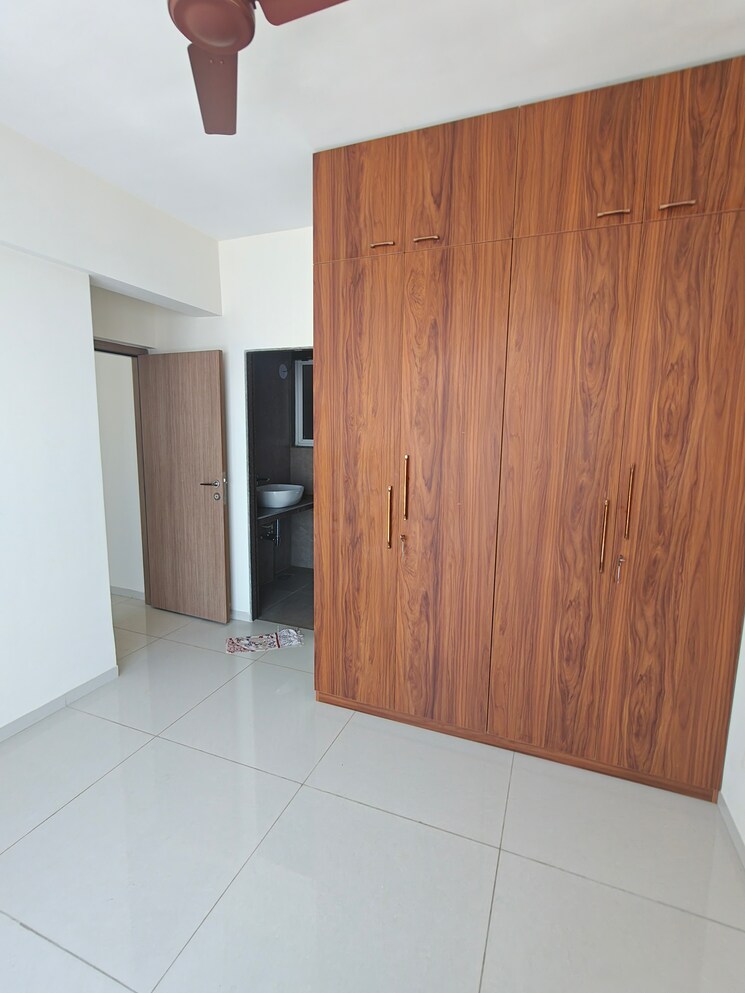 Room, godrej-nest-kandivali 1 Bedroom 430 Sq.Ft. Apartment In Kandivali East Mumbai 9770589
