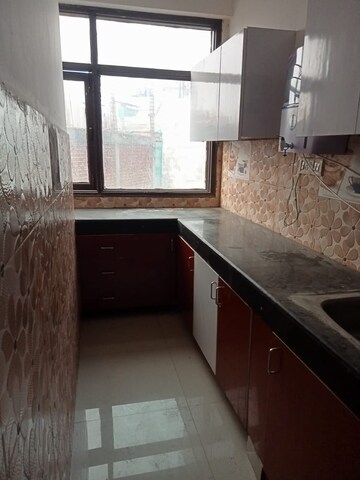 Kitchen in 2 BHK Builder Floor at Bliss Heights, Sector 104 – for Rent