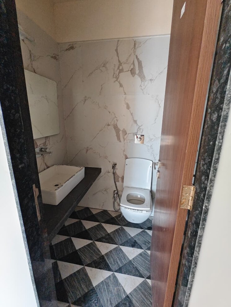 Bathroom, regency-astra 2 Bedroom 875 Sq.Ft. Apartment In Baner Pune 9770749