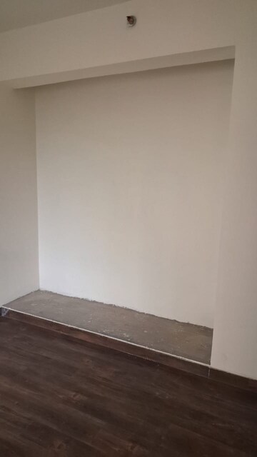 Room in 2.5 BHK Apartment at ACE Golf Shire, Sector 150 – for Sale