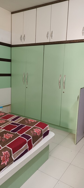 Furnished Amenities in 2 BHK Apartment at Kumar Padmalaya, Aundh – for Rent