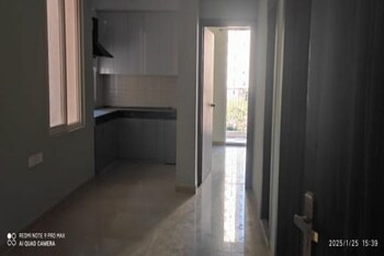 Shree Vardhman Green Court