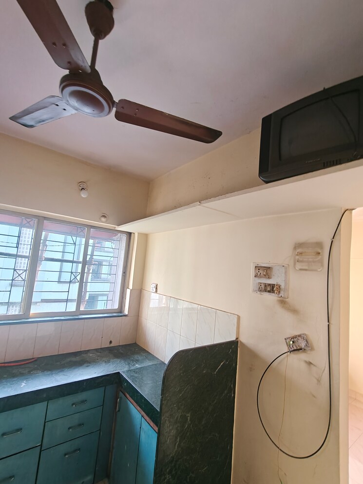 Kitchen, akurli-shivshakti-chs 1 Bedroom 650 Sq.Ft. Apartment In Lokhandwala Mumbai 9770973