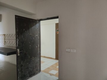 2 BHK Apartment For Rent in Wave City, Wave City