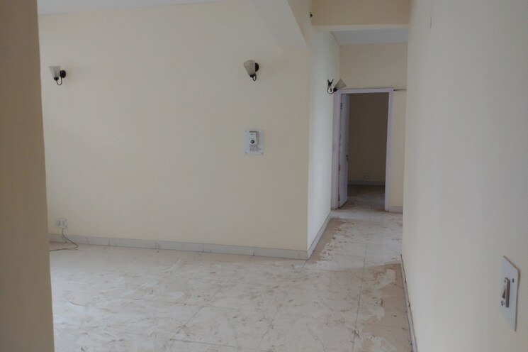 Room, sector 23 dwarka 3 Bedroom 1410 Sq.Ft. Apartment In Sector 23 Dwarka Delhi 9771153