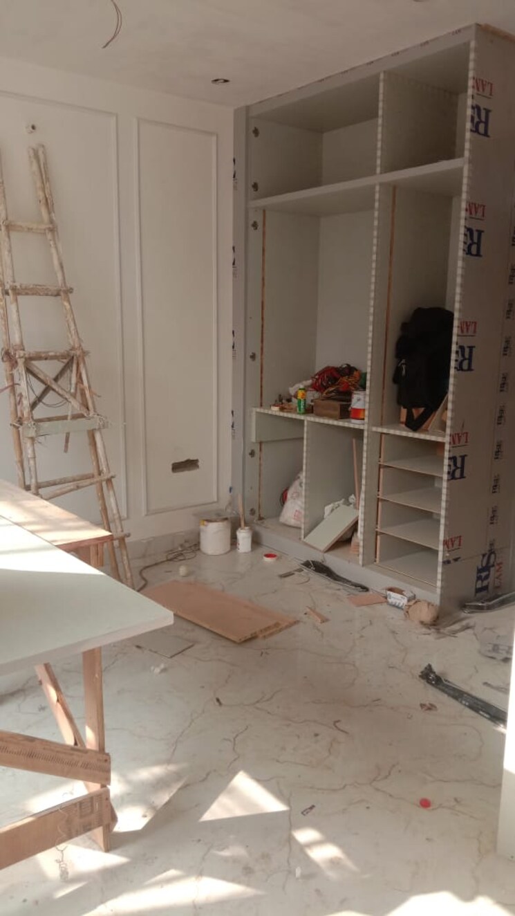 Bathroom, raj nagar sector 14 5 Bedroom 170 Sq.Yd. Builder Floor In Raj Nagar Sector 14 Ghaziabad 9771269