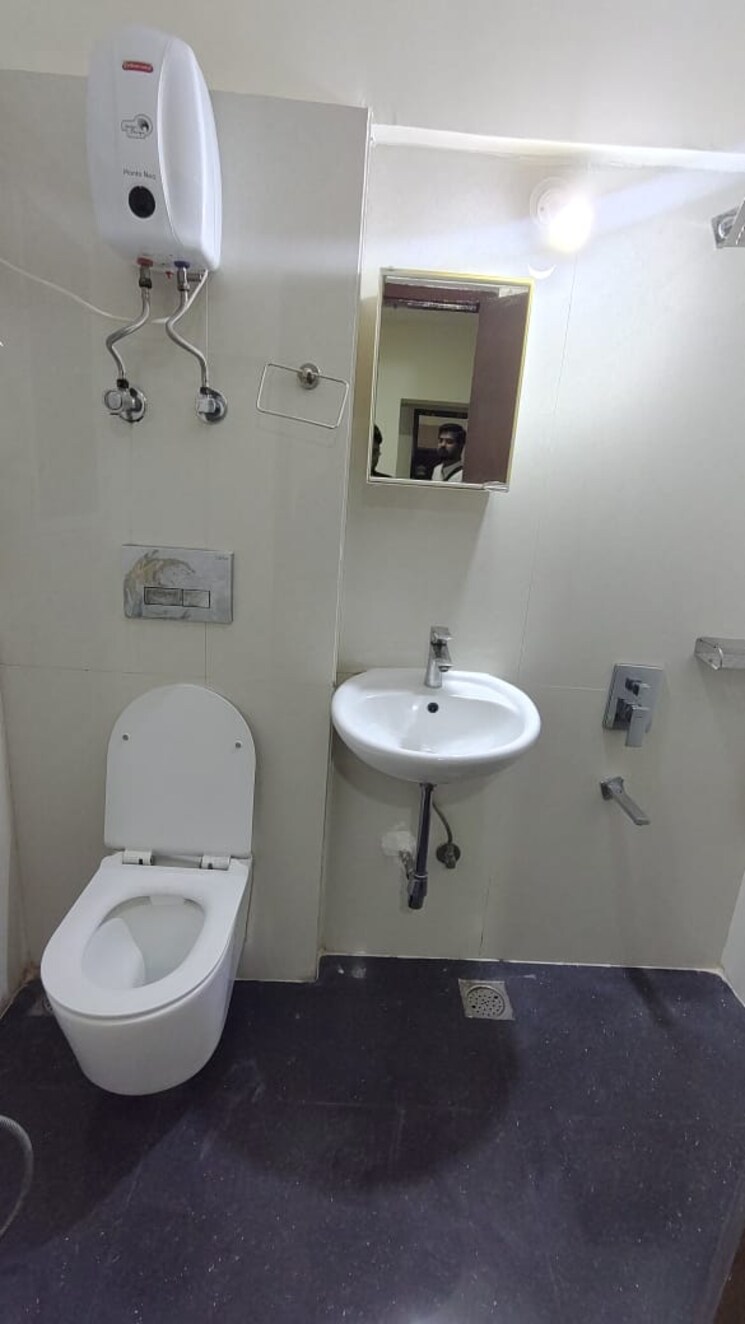 Bathroom, sandhya-heritage 3 Bedroom 1000 Sq.Ft. Apartment In Chembur Mumbai 9771252