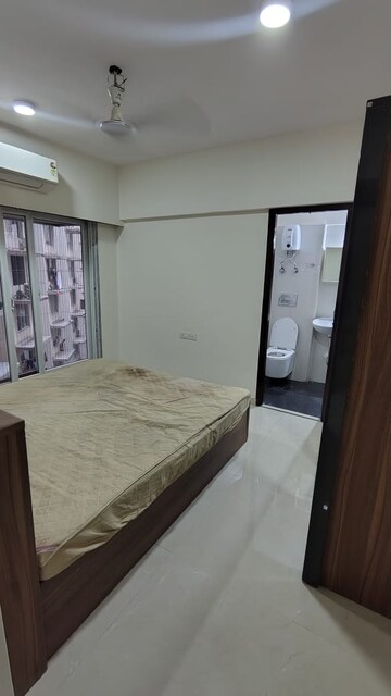 Room in 3 BHK Apartment at Sandhya Heritage, Chembur – for Rent