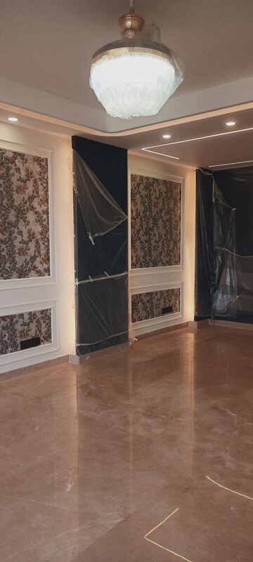 Living Room in 4 BHK Builder Floor at Mohit House, Sushant Lok I – for Sale