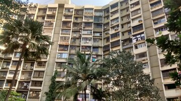 2 BHK Apartment For Rent in Paschim Apartments, Dadar West