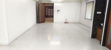 Room in 2 BHK Apartment at STG Atlantis, Panch Pakhadi – for Rent