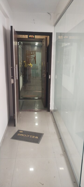  Office Space For Rent in Naupada