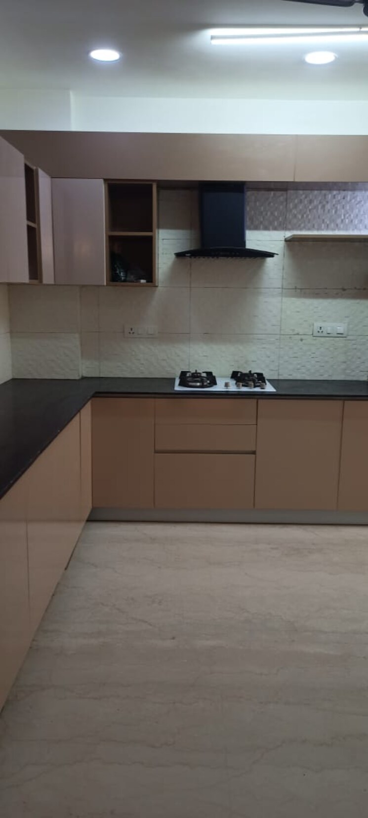 Kitchen, dlf-green-avenue 4 Bedroom 2800 Sq.Ft. Builder Floor In Dlf Phase iv Gurgaon 9771405