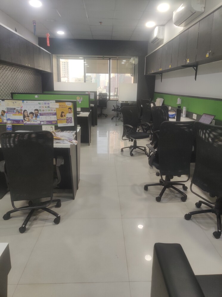 Team Area, k-rahega-palm-springs Commercial Office Space 1100 Sq.Ft. In Malad West Mumbai 9771414