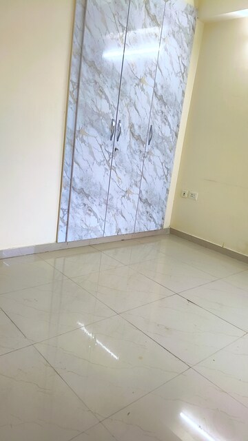 Room in 2 BHK Apartment at Windsor Paradise 2, Raj Nagar Extension – for Sale