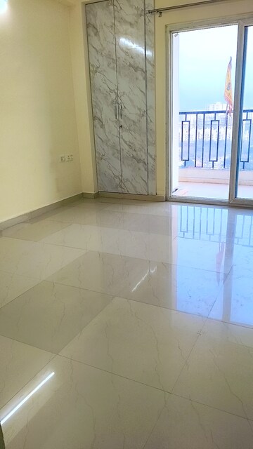 Room in 2 BHK Apartment at Windsor Paradise 2, Raj Nagar Extension – for Sale