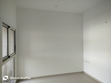 Room in 3 BHK Apartment at Sobha Nesara, Kothrud – for Rent