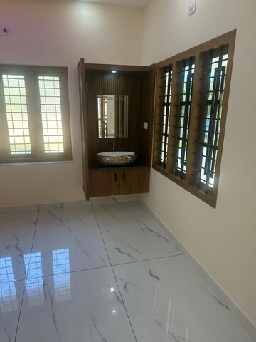 Room in 4 BHK Independent House at Kolazhy – for Sale